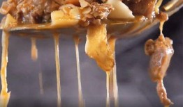 网红大鹅吃瓜,揭秘娱乐圈幕后真相